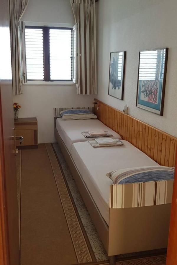 Apartments By The Sea Pisak, Omis - 1018 Exterior foto